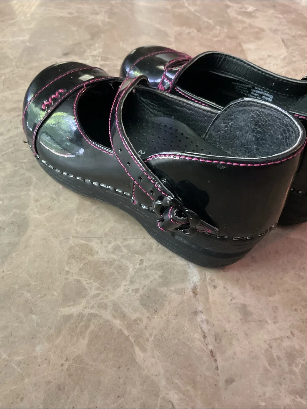 Dansko girls' black patent leather Mary Jane clogs Sz EU 28 US 11-11 1/2